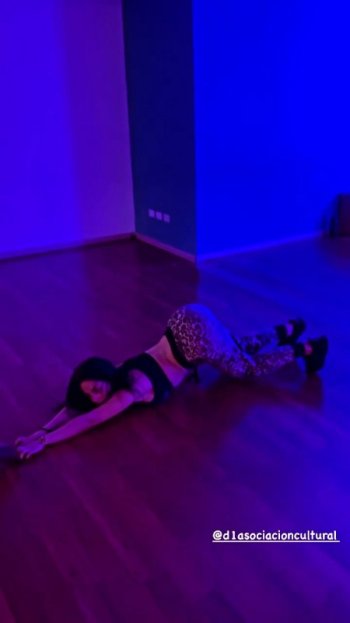 Screenshot_20220531-230239_Video Player.jpg