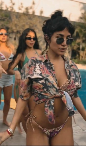 Screenshot_20220601-005459_Video Player.jpg