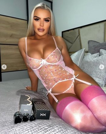 M E G A N J A D E M A E (@megannjmclark) � Fotos y videos de Instagram - Google Chrome_Snap_020.jpg M E G A N J A D E M A E (@megannjmclark) � Fotos y videos de Instagram - Google Chrome_Snap_020.jpg