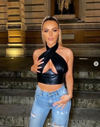 M E G A N J A D E M A E (@megannjmclark) � Fotos y videos de Instagram - Google Chrome_Snap_034.jpg M E G A N J A D E M A E (@megannjmclark) � Fotos y videos de Instagram - Google Chrome_Snap_034.jpg