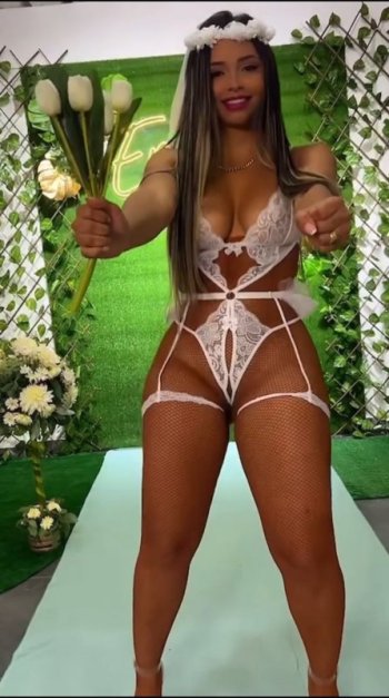 Screenshot_20220611-091955_Video Player.jpg