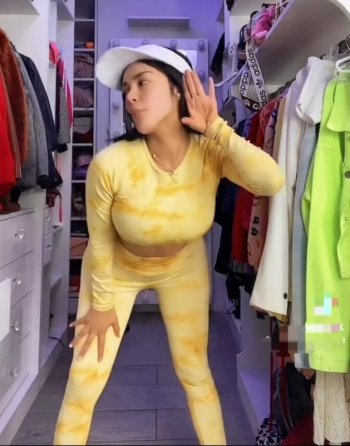 Screenshot_20220613-003328_Video Player.jpg