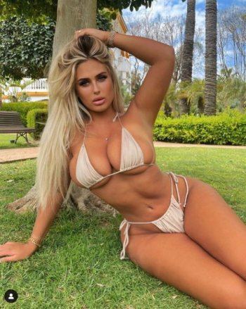 Helena Priebe (@helena.priebex) � Fotos y v�deos de Instagram - Google Chrome_Snap_041.jpg