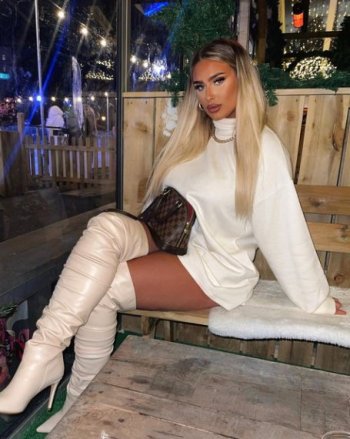 Helena Priebe (@helena.priebex) � Fotos y v�deos de Instagram - Google Chrome_Snap_055.jpg