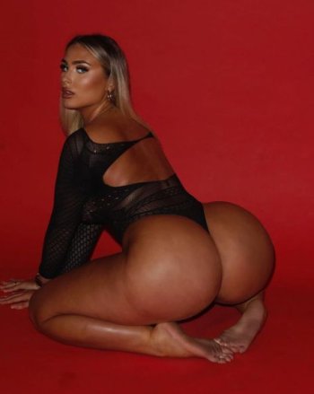 Helena Priebe (@helena.priebex) � Fotos y v�deos de Instagram - Google Chrome_Snap_056.jpg