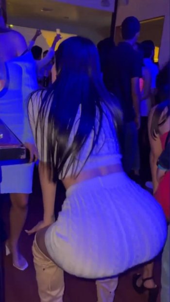 Screenshot_20220614-123622_Video Player.jpg