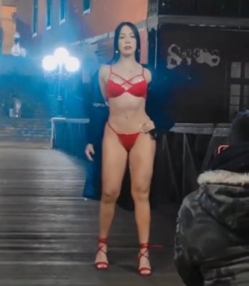 Screenshot_20220628-065117_Video Player.jpg