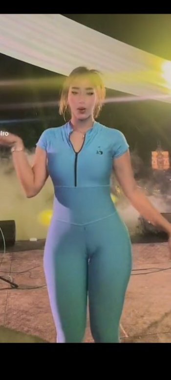 Screenshot_20220702-014149_Slow Motion Video Zoom Player.jpg