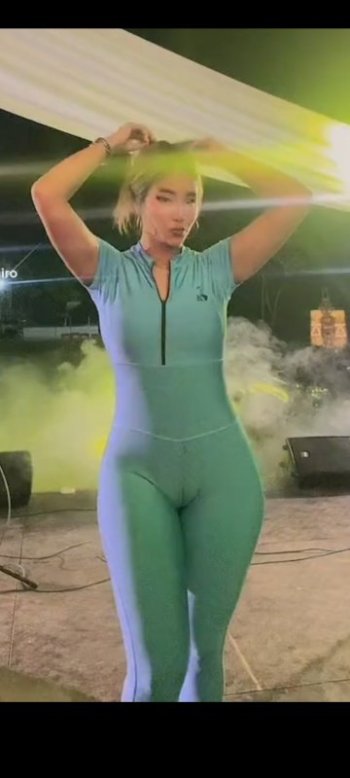 Screenshot_20220702-014015_Slow Motion Video Zoom Player.jpg