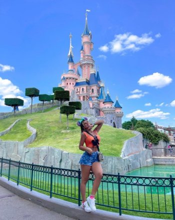 macarenav25_291798477_411256474270059_2184673104605789152_n (1).jpg