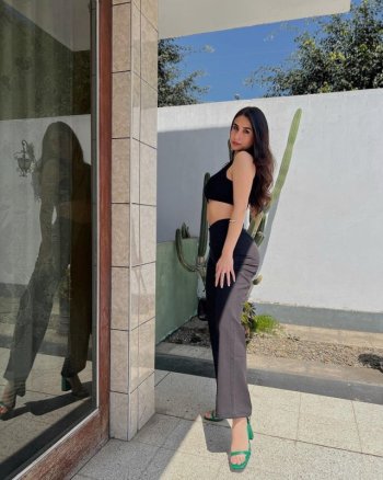 karlabanto_293014671_1910716239122882_5959000165838146700_n (1).jpg