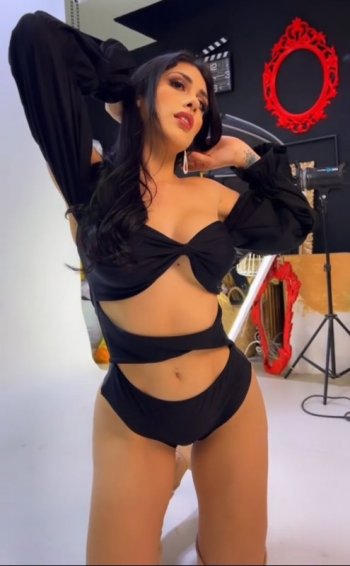 Screenshot_20220727-080358_Video Player.jpg