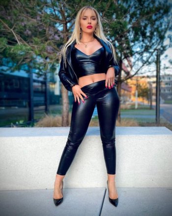 junesummers.x_275839457_655885105716029_472415797788490740_n.jpg junesummers.x_275839457_655885105716029_472415797788490740_n.jpg