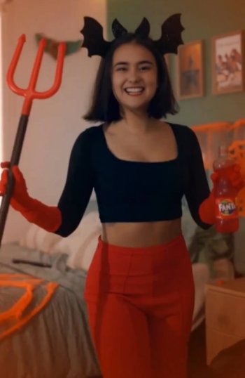 Screenshot_20221217-084106_Video Player.jpg