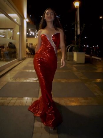 Screenshot_20221225-171359_Video Player.jpg