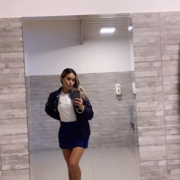 ansoficesia Amooo cuando me toca trabajar así, en zapatillas y PHOTO.jpg