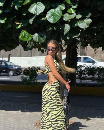 flavialaosu-___3015025823582239669___-1.jpg flavialaosu-___3015025823582239669___-1.jpg