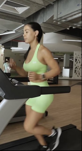 E6F5BAAC-7249-40D3-9484-65D103E22D36.jpeg E6F5BAAC-7249-40D3-9484-65D103E22D36.jpeg