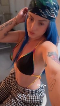 Screenshot_20250408_043927_Video Player.jpg