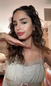 Screenshot_20250408_050552_Video Player.jpg