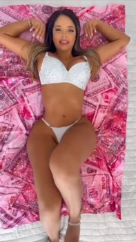 Screenshot_20250411_082316_Video Player.jpg