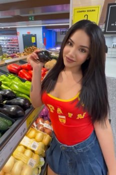 Screenshot_20250413_155721_Video Player.jpg