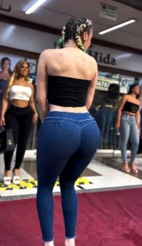 Screenshot_20250414_231648_Video Player.jpg