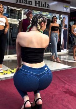 Screenshot_20250414_231701_Video Player.jpg