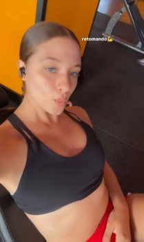 Screenshot_20250415_233957_Video Player.jpg