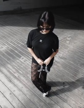 Screenshot_20250416_060543_Video Player.jpg