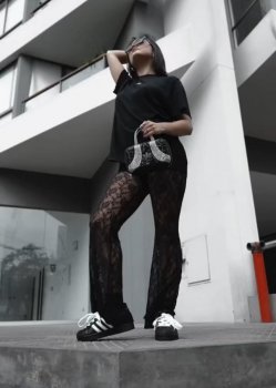 Screenshot_20250416_060654_Video Player.jpg