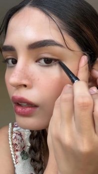 Screenshot_20250416_070006_Video Player.jpg