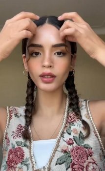 Screenshot_20250416_070154_Video Player.jpg