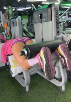 Screenshot_20250422_173747_Video Player.jpg