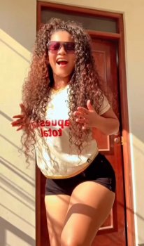 Screenshot_20250423_011840_Video Player.jpg