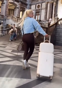 Screenshot_20250428_103039_Video Player.jpg