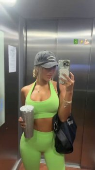 gabrielaherreraoficial's2025-4-28-23.30.676 story_000.jpg