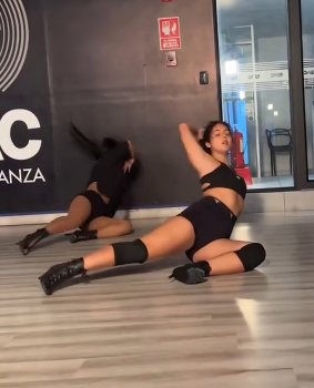 Screenshot_20250430_131507_Video Player.jpg