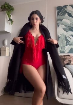 Screenshot_20250501_002605_Video Player.jpg