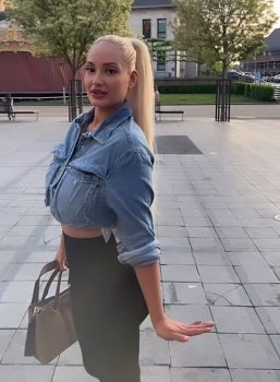 Screenshot_20250502_155156_Video Player.jpg