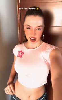 Screenshot_20250509_062348_Video Player.jpg