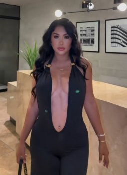 Screenshot_20250513_060535_Video Player.jpg