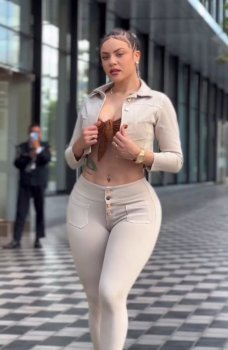 Screenshot_20250514_235814_Video Player.jpg