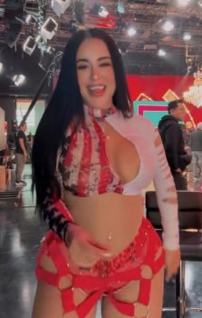 Screenshot_20250515_002037_Video Player.jpg