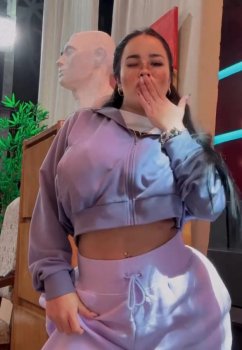 Screenshot_20250515_002204_Video Player.jpg