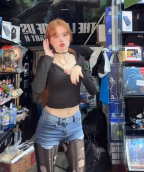 Screenshot_20250515_053712_Video Player.jpg