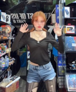 Screenshot_20250515_053723_Video Player.jpg