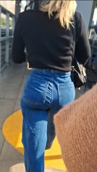 Screenshot_20250515_115558_Video Player.jpg