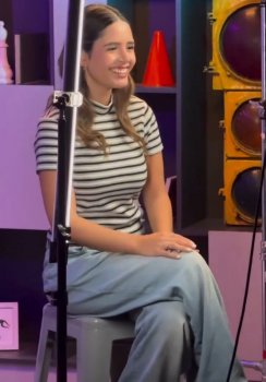 Screenshot_20250525_214517_Video Player.jpg