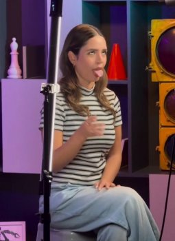 Screenshot_20250525_214501_Video Player.jpg